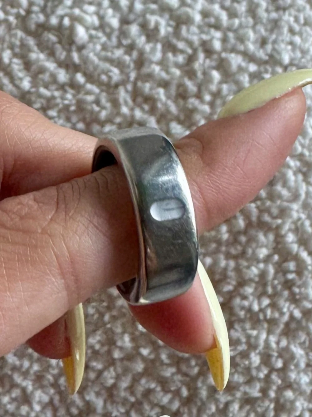 Oura ring gen3 horizon silver size 7, including charger